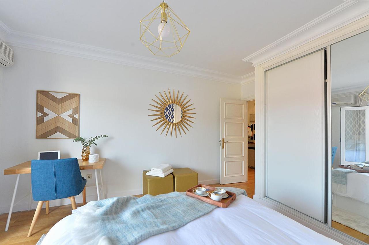 Homeabout Puerta Del Sol Premium Мадрид Екстериор снимка